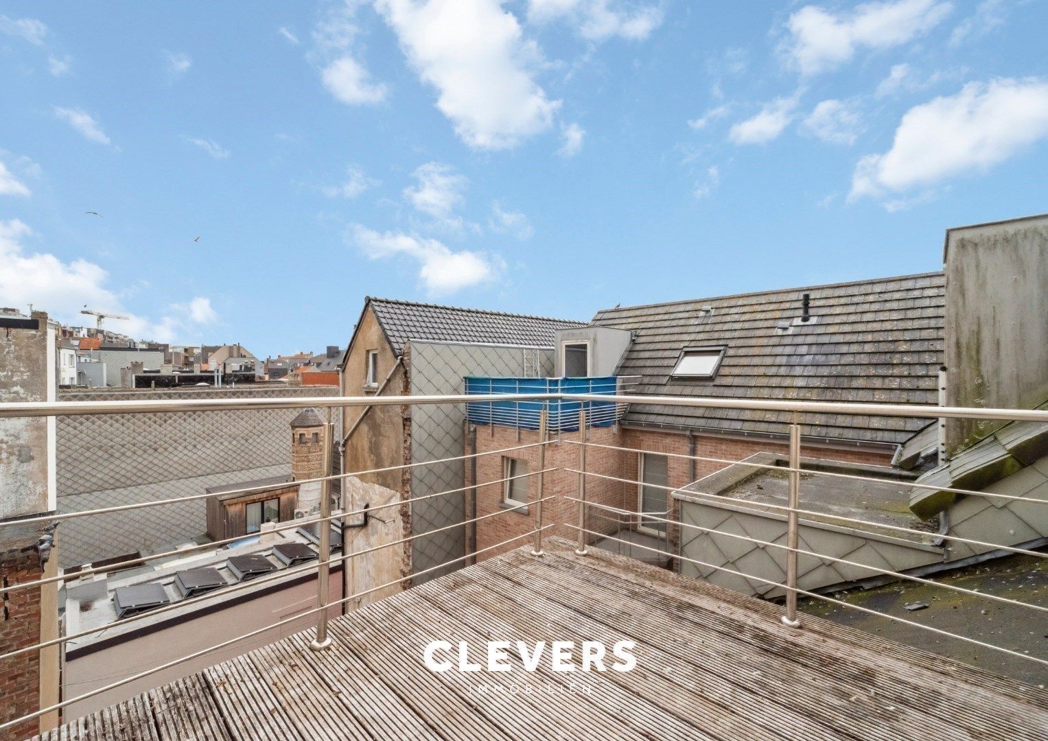 Prachtig ruim appartement (126m²) vlakbij het strand foto 2