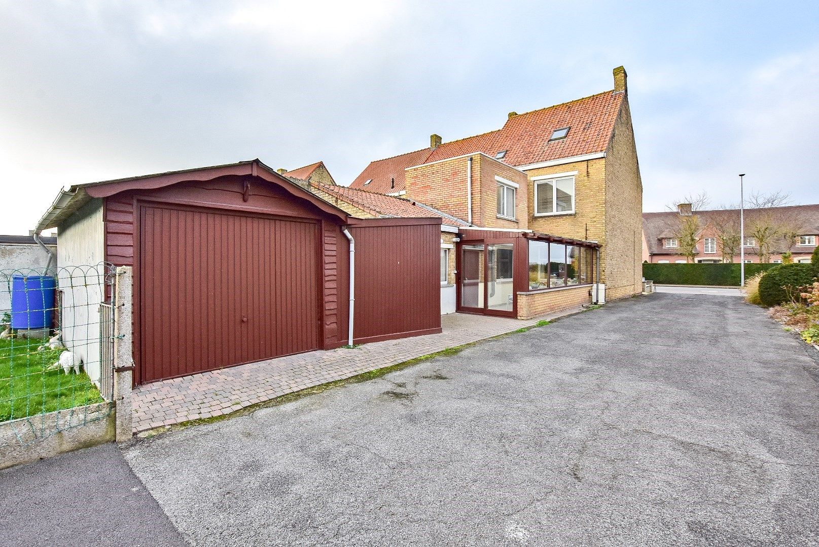 Ruime gezinswoning met zuidgerichte tuin op 477m². foto 15