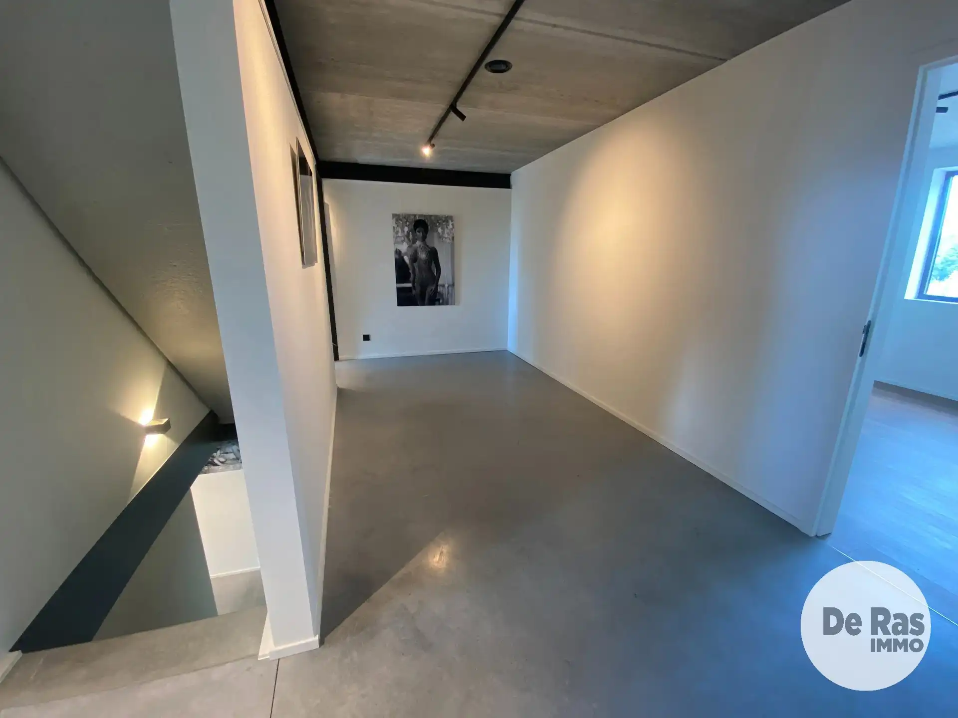 VLIERZELE - Nieuwbouwwoning in moderne betonarchitectuur foto 14