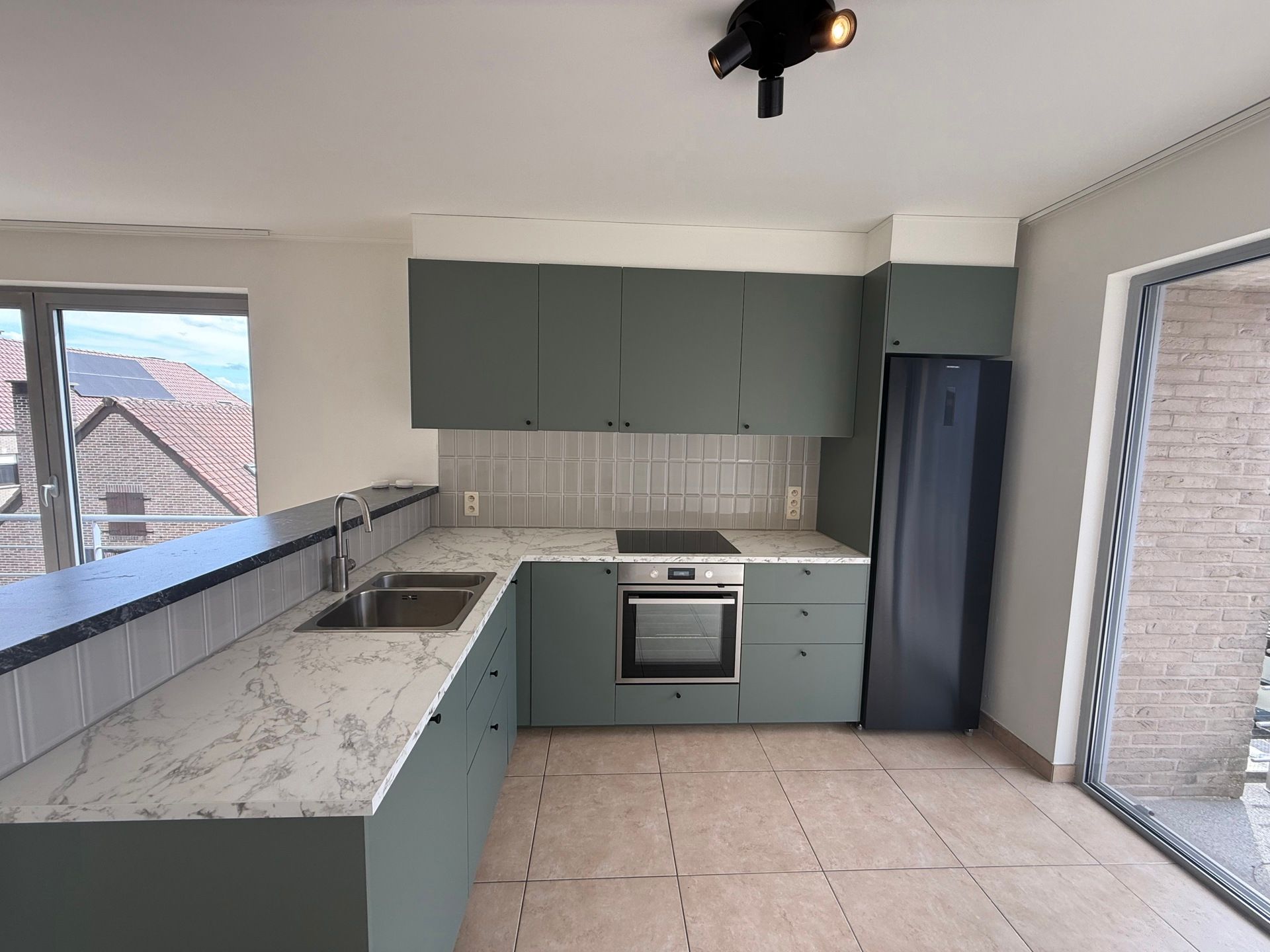 HAALTERT - Ruim appartement mét garage vlakbij de dorpskern. foto 5