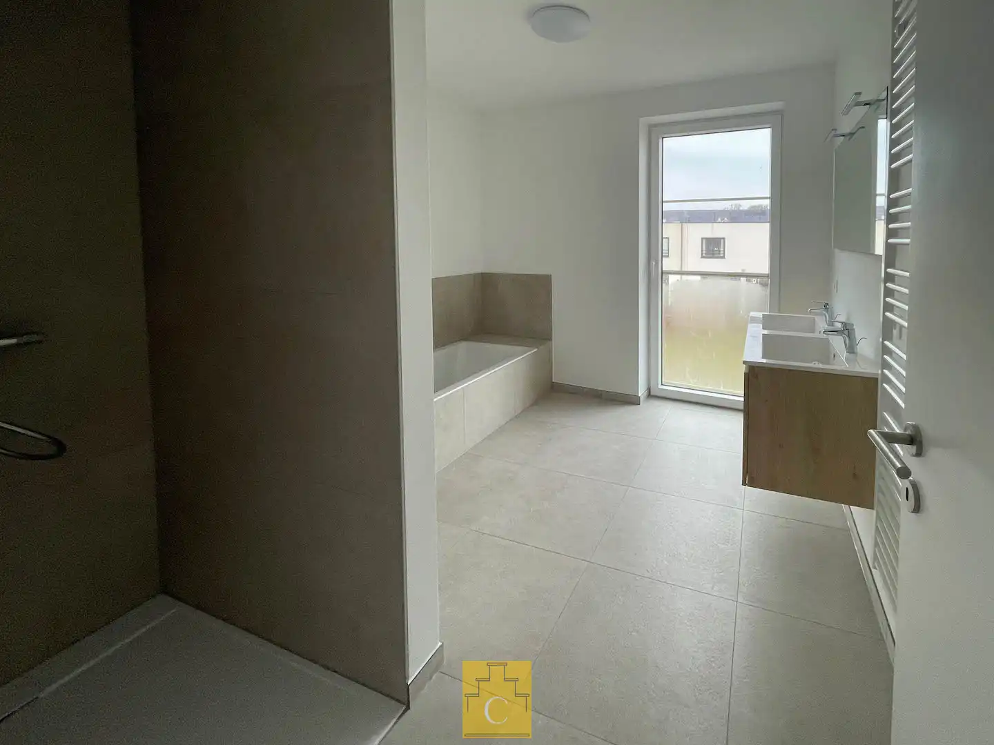 Halfopen nieuwbouwwoning met garage in Varsenare foto 10