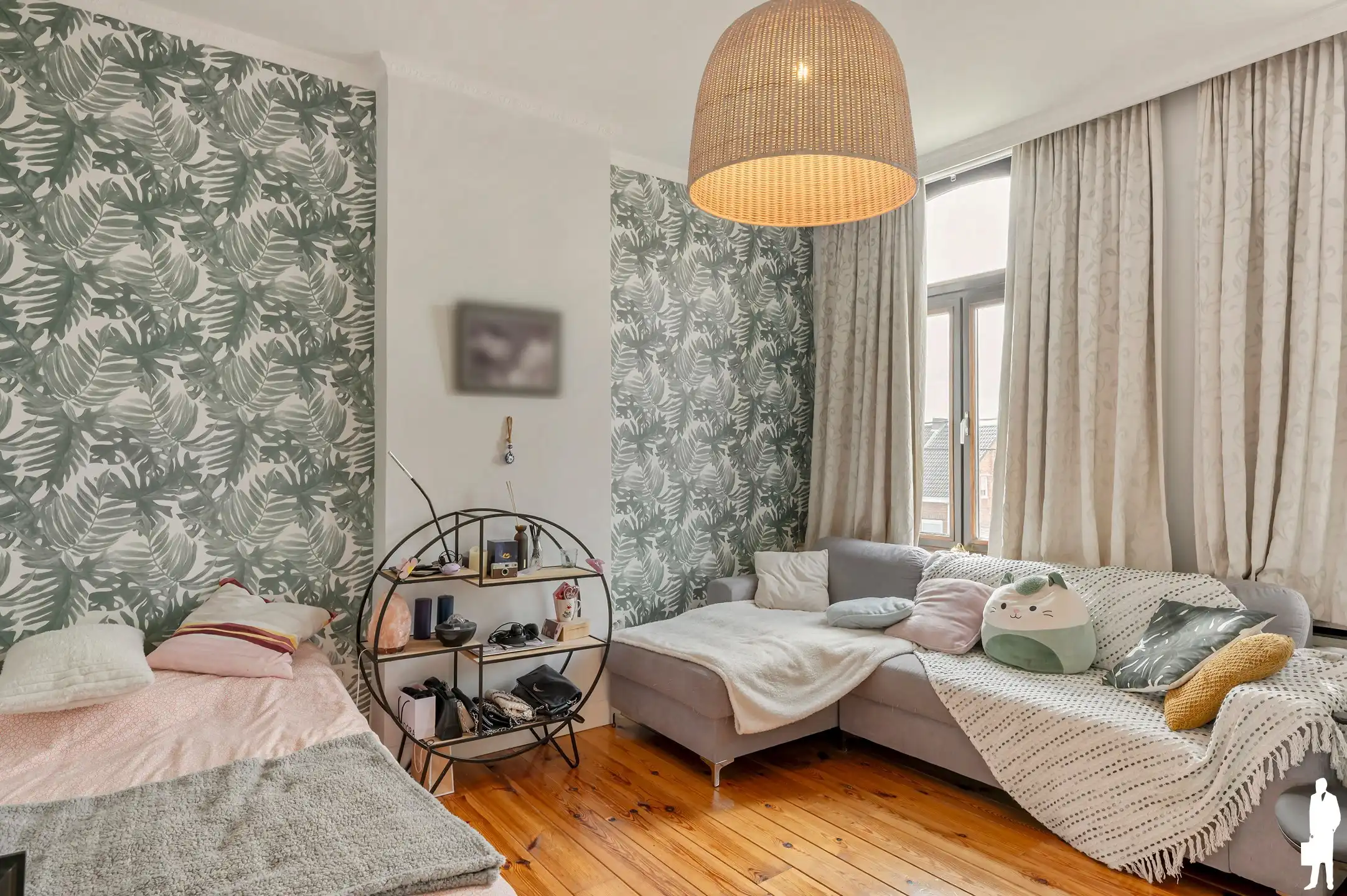 Karaktervolle woning met 6 slk, zwembad + atelier  foto 24