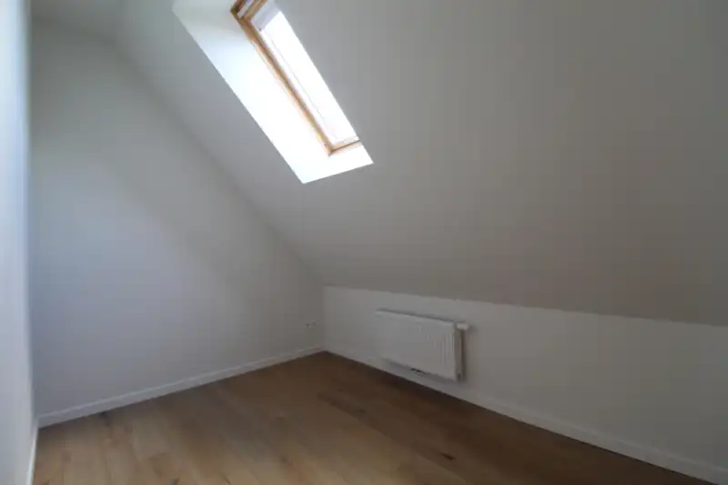 Gerenoveerde woning met drie/vier slaapkamers te Kachtem foto 15