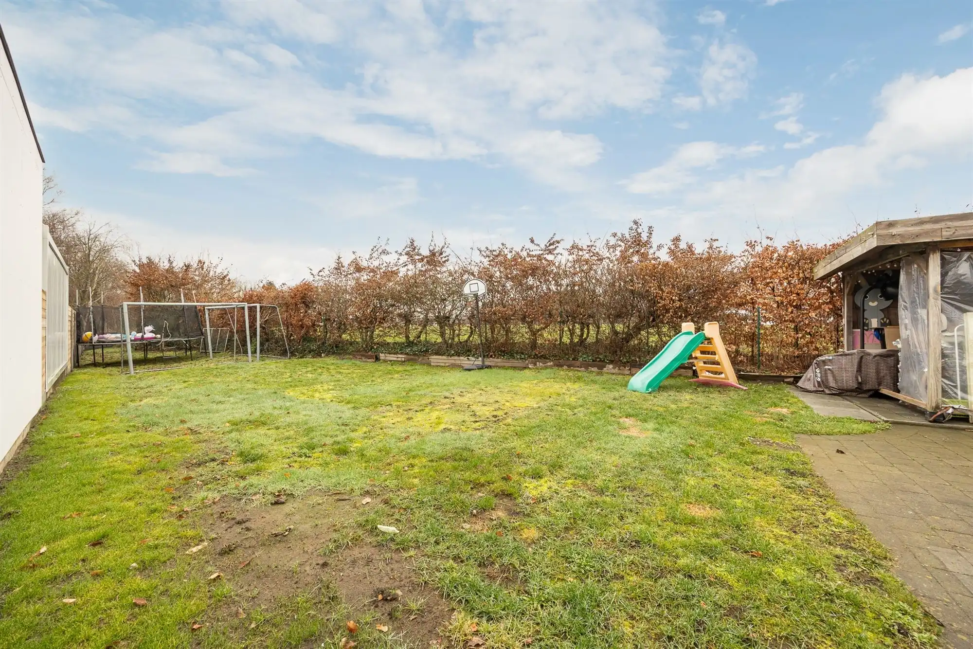 Instapklare gezinswoning met 2 à 3 slaapkamers en grote tuin  foto 9
