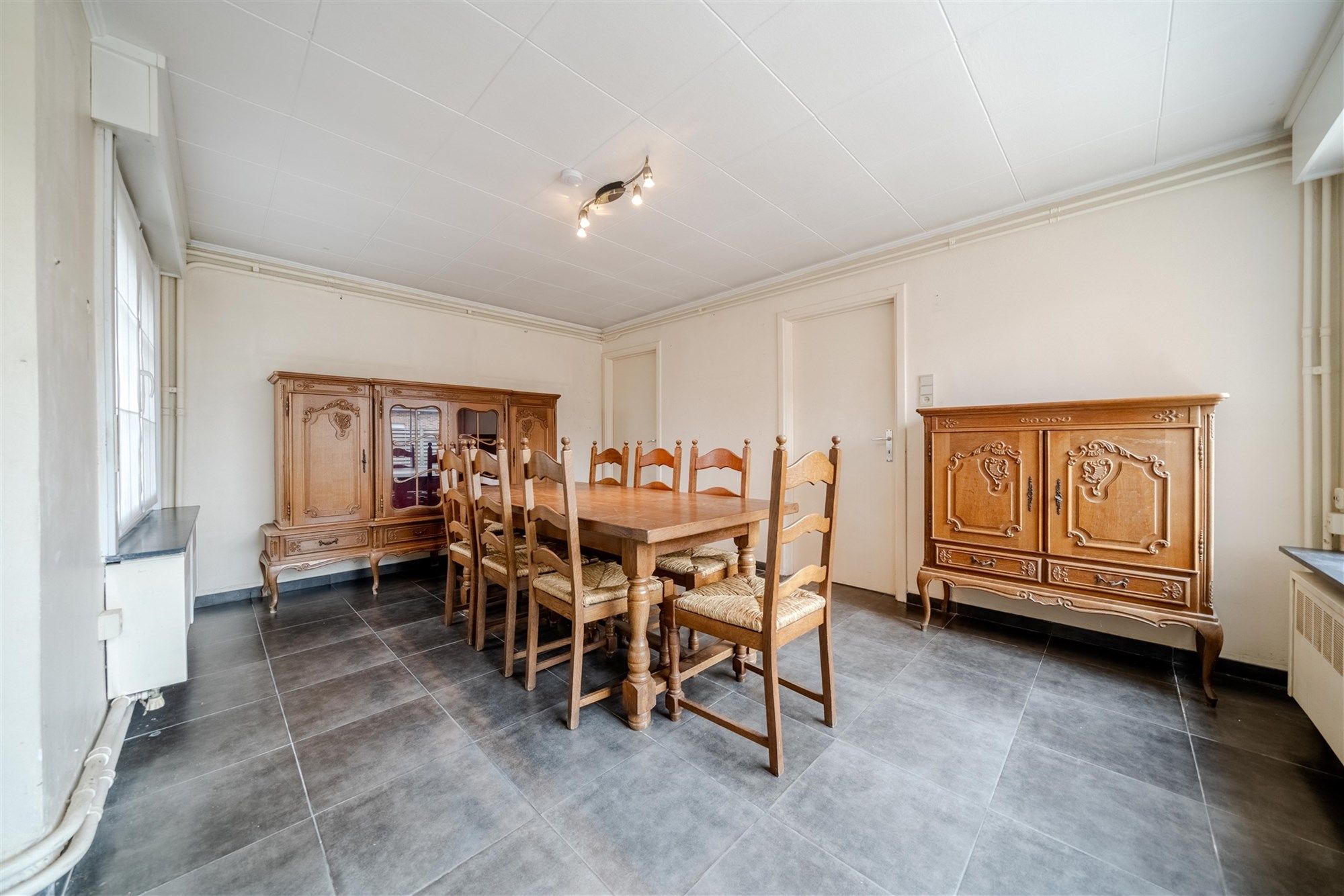 Vrijstaande woning met bijgebouw foto 9