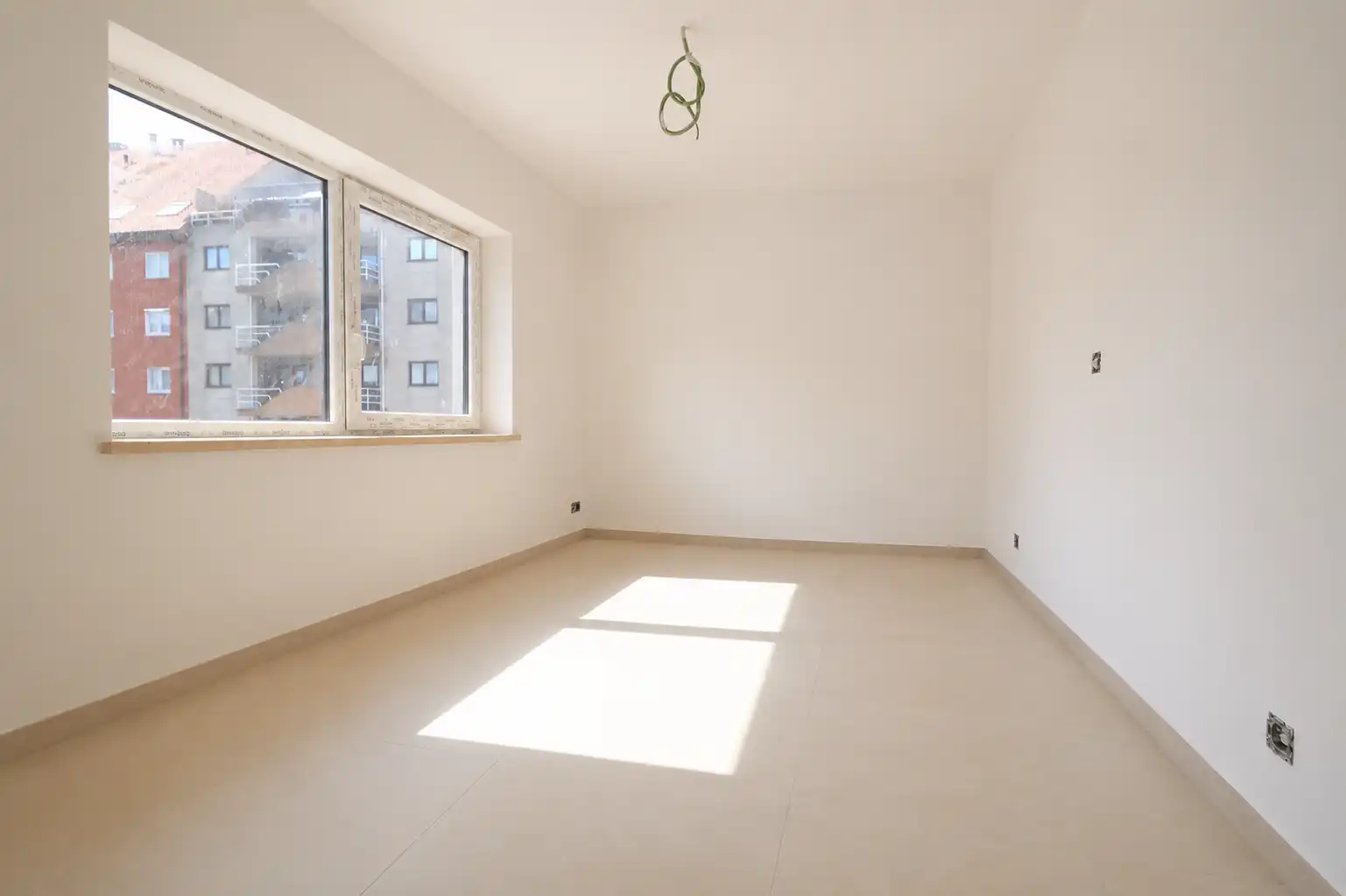 Zeer lichtrijk en instapklaar 2-slaapkamerappartement (91 m²) met 2 slaapkamers en 2 terrassen. foto 4