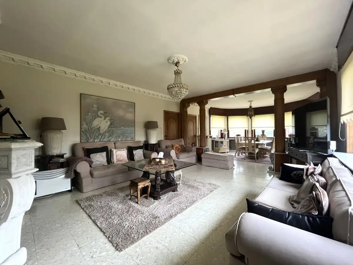 Roeselare – Unieke karakterwoning met ruime tuin foto 6