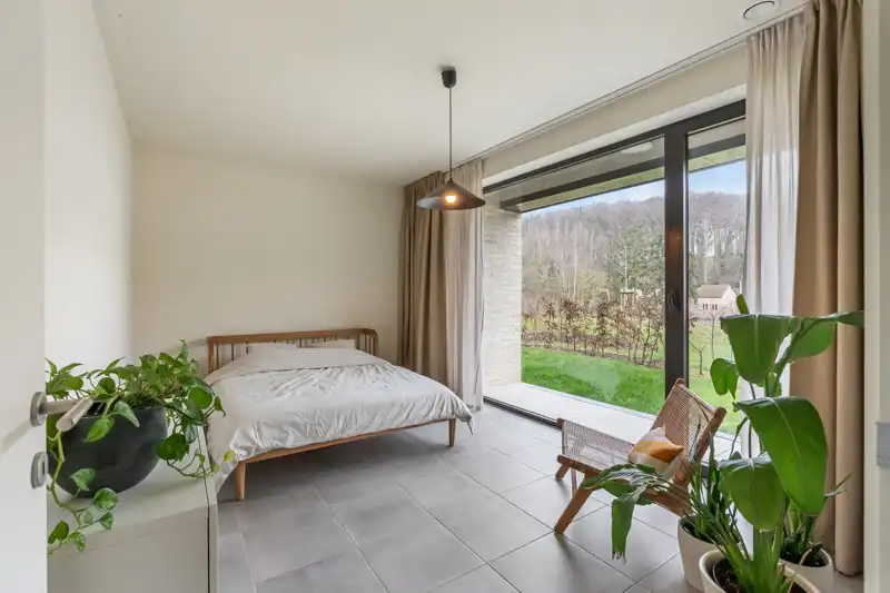 Recent en energiezuinig, gelijkvloers appartement met tuin, autostaanplaats en berging foto 12