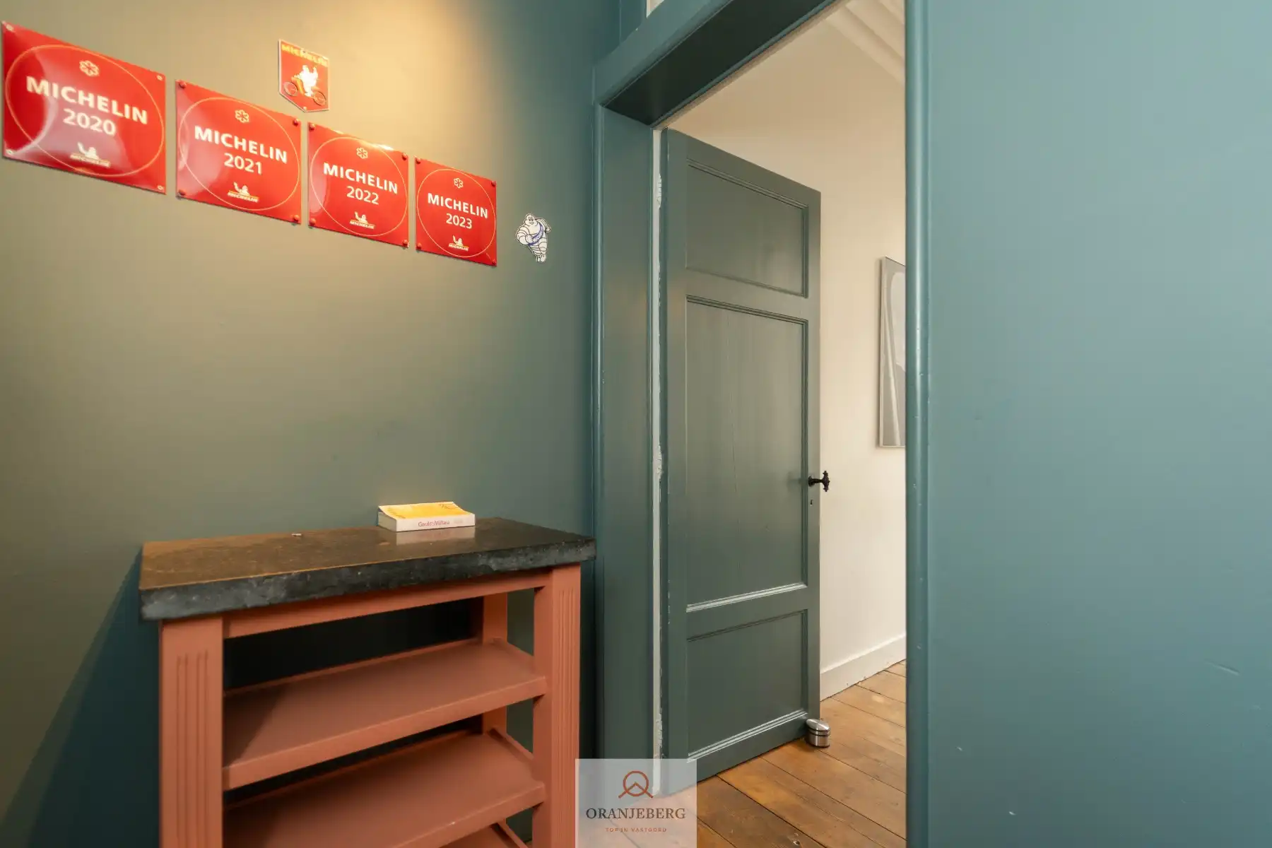 Karaktervol handelspand  (256 m²)met woonst in historisch gebouw foto 15