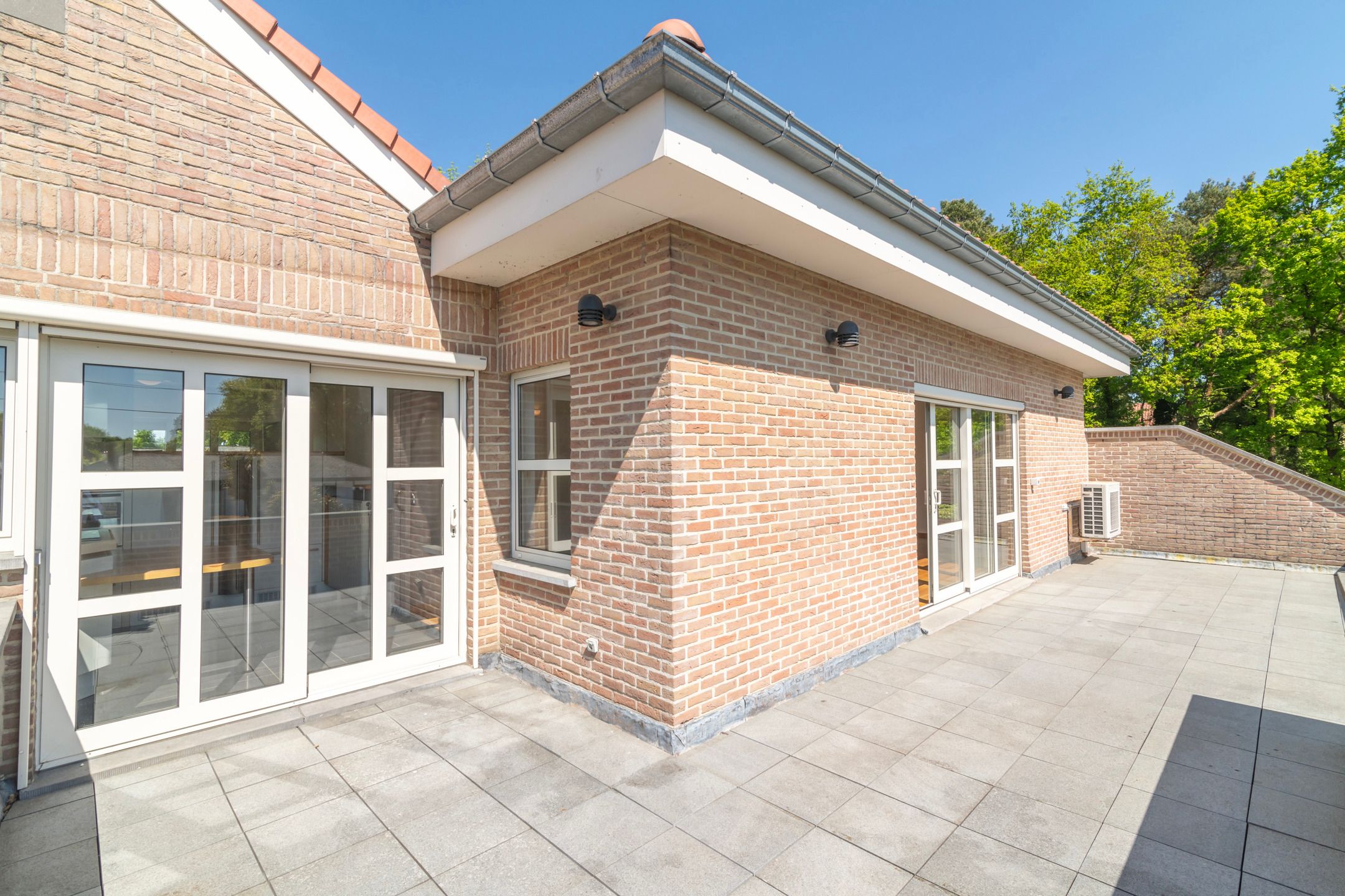 Kantoor- of praktijkruimte met woning op toplocatie foto 13