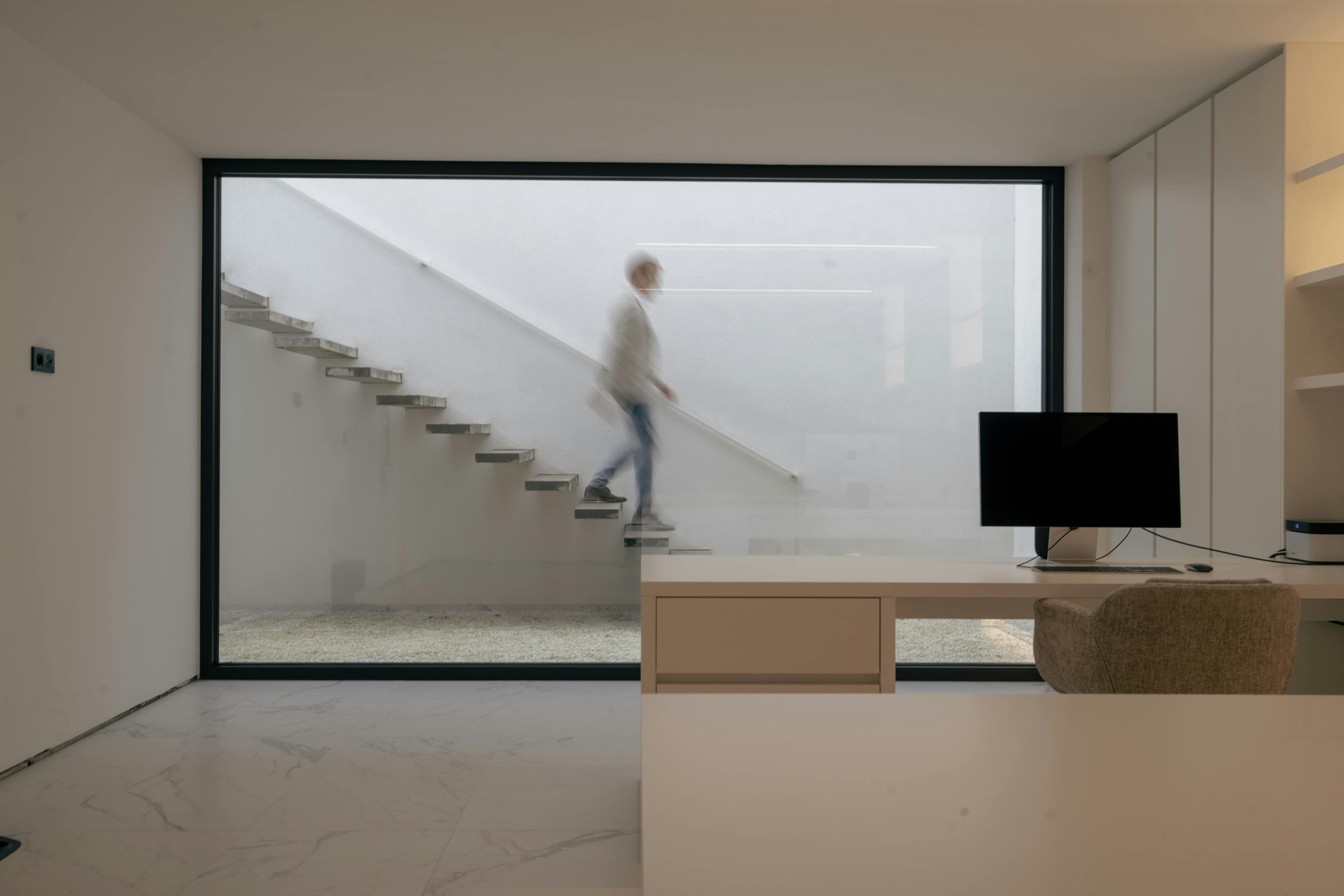 Hypermoderne strakke villa met zwembad in Gits foto 34