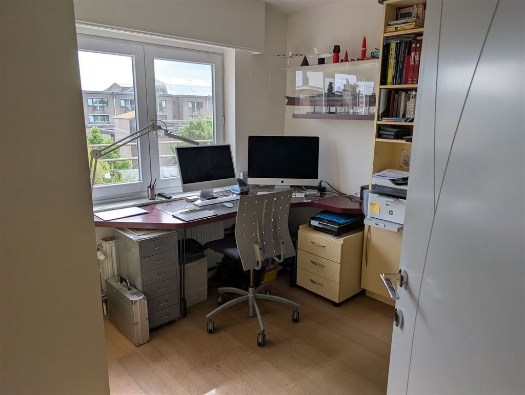 Dakappartement met rondomrond terrassen foto 8