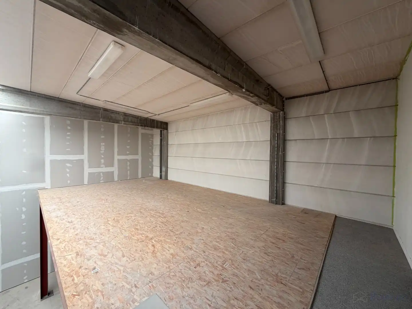 Handelspand (336m²) te huur in Geel foto 11