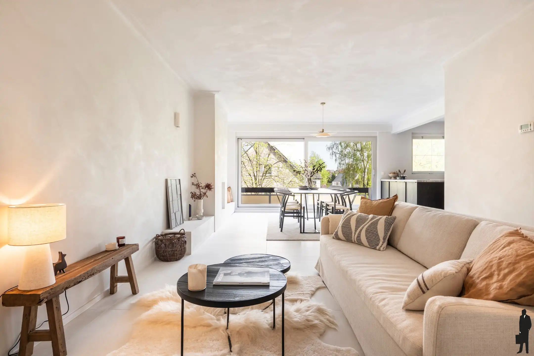 Stijlvol app (ca. 94m²) met 2 slpks in de Elsdonkwijk foto {{pictureIndex}}