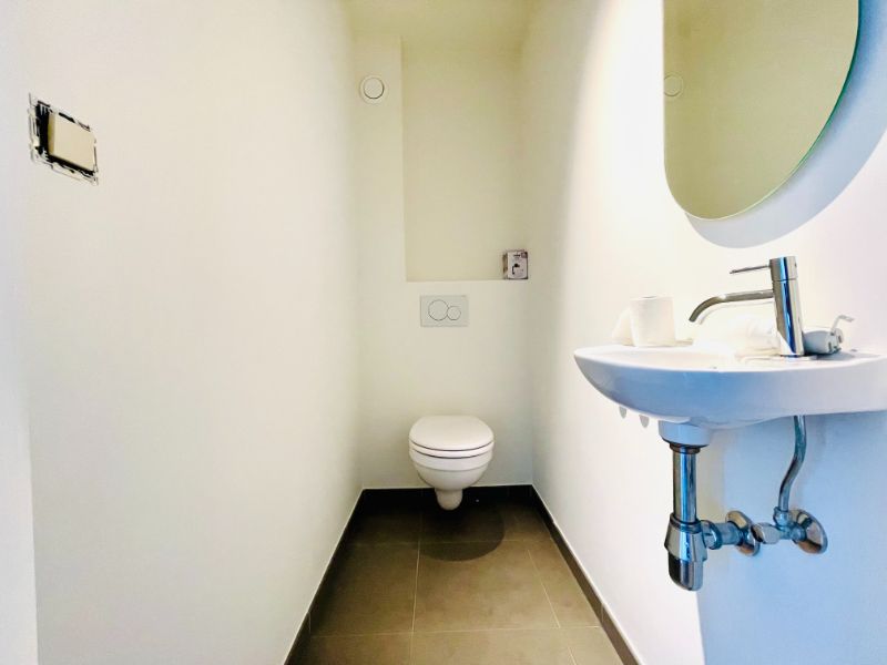 Ruim instapklaar duplex-appartement met autostandplaats foto 9