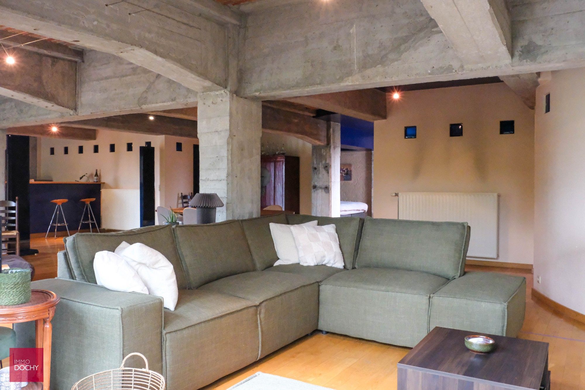 Ruime loft in voormalig fabrieksgebouw foto 19