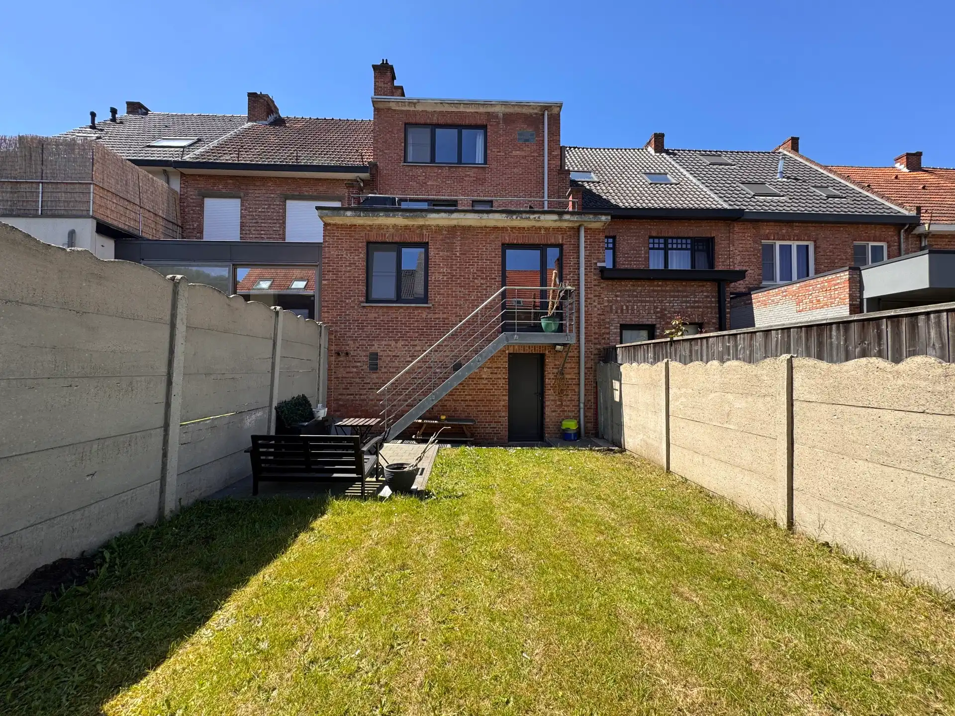 Appartement met twee slaapkamers en tuin foto 14