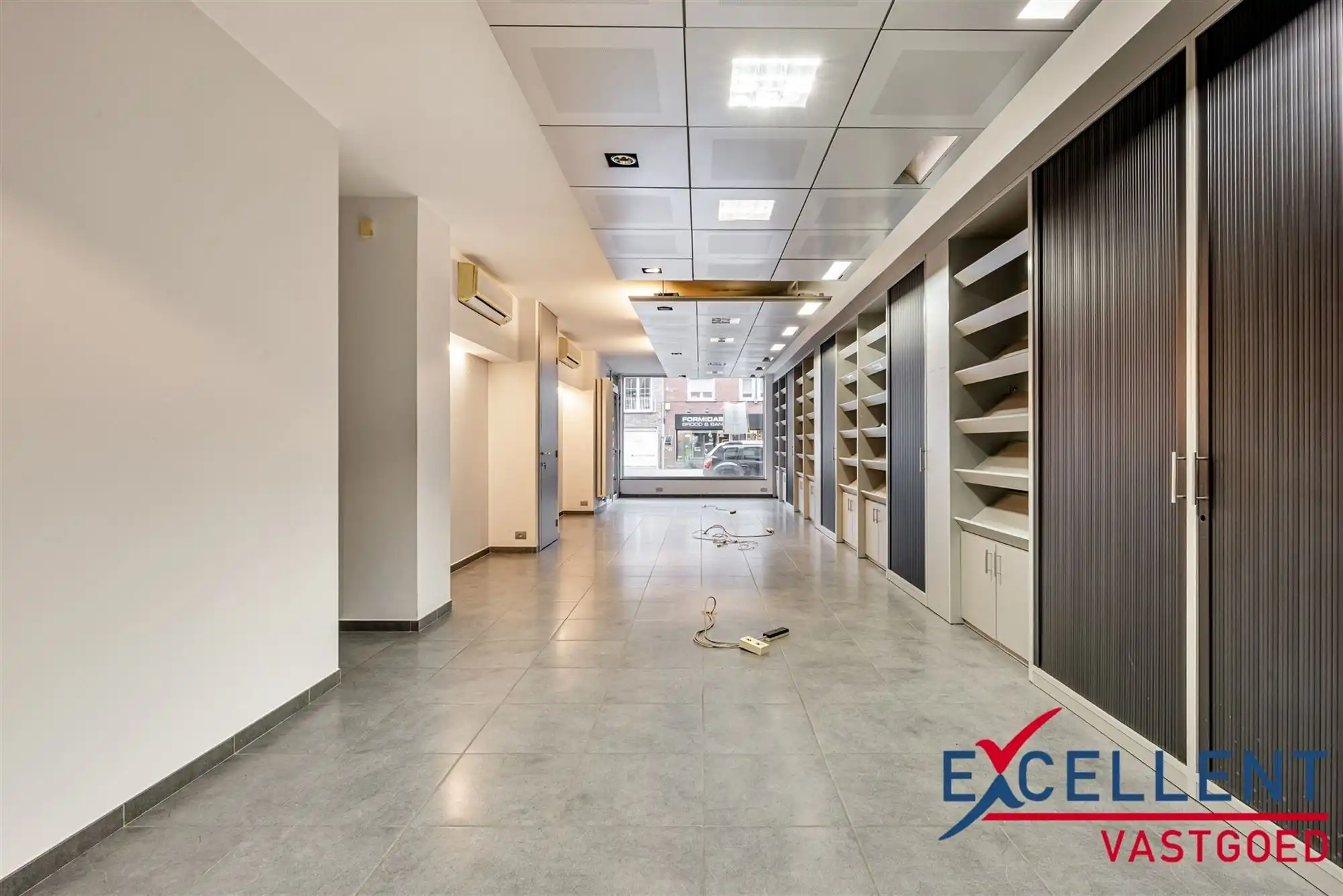 Centraal gelegen kantoorruimte te huur te Deinze foto 2