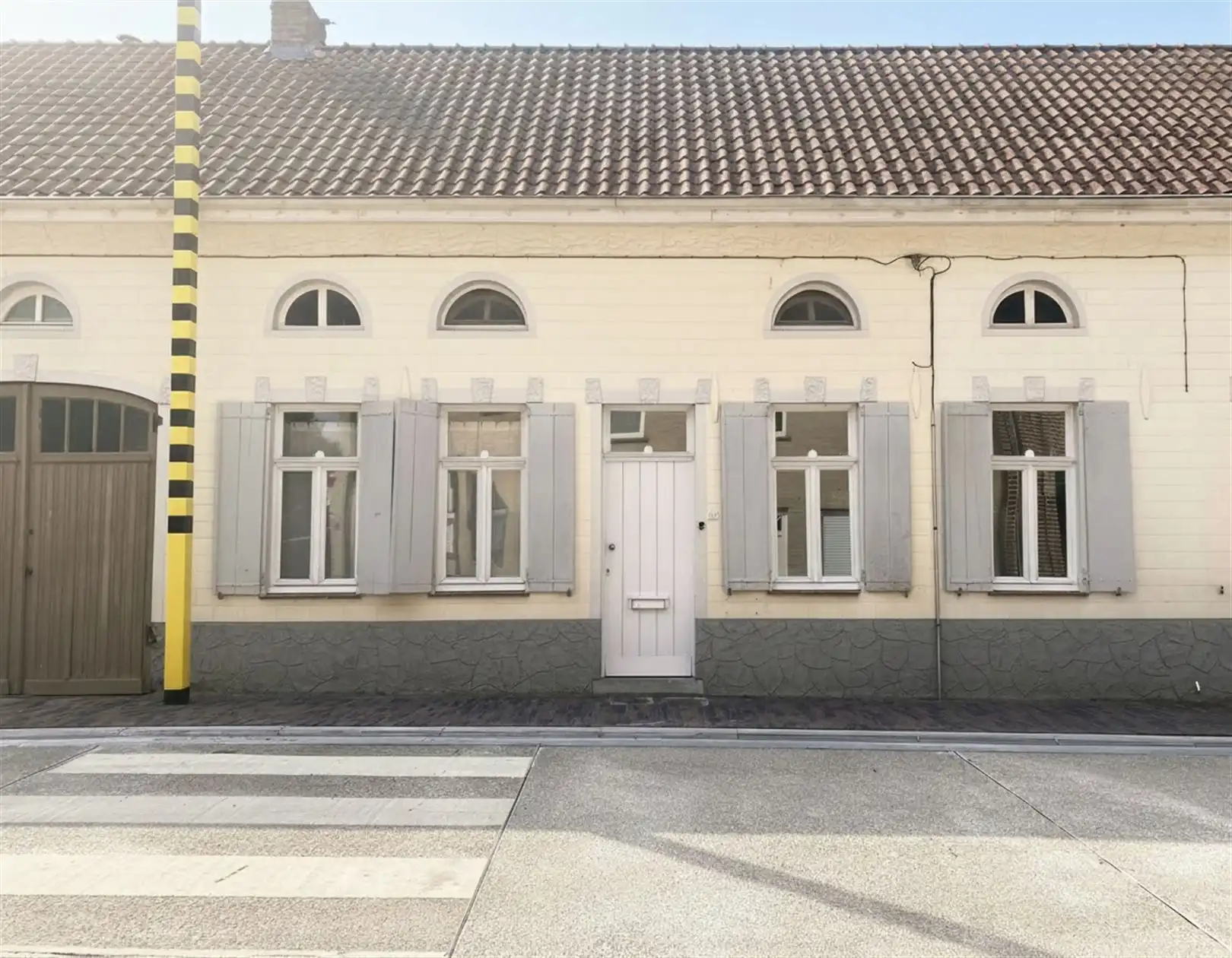 Charmante woning te huur in Kluisbergen foto {{pictureIndex}}