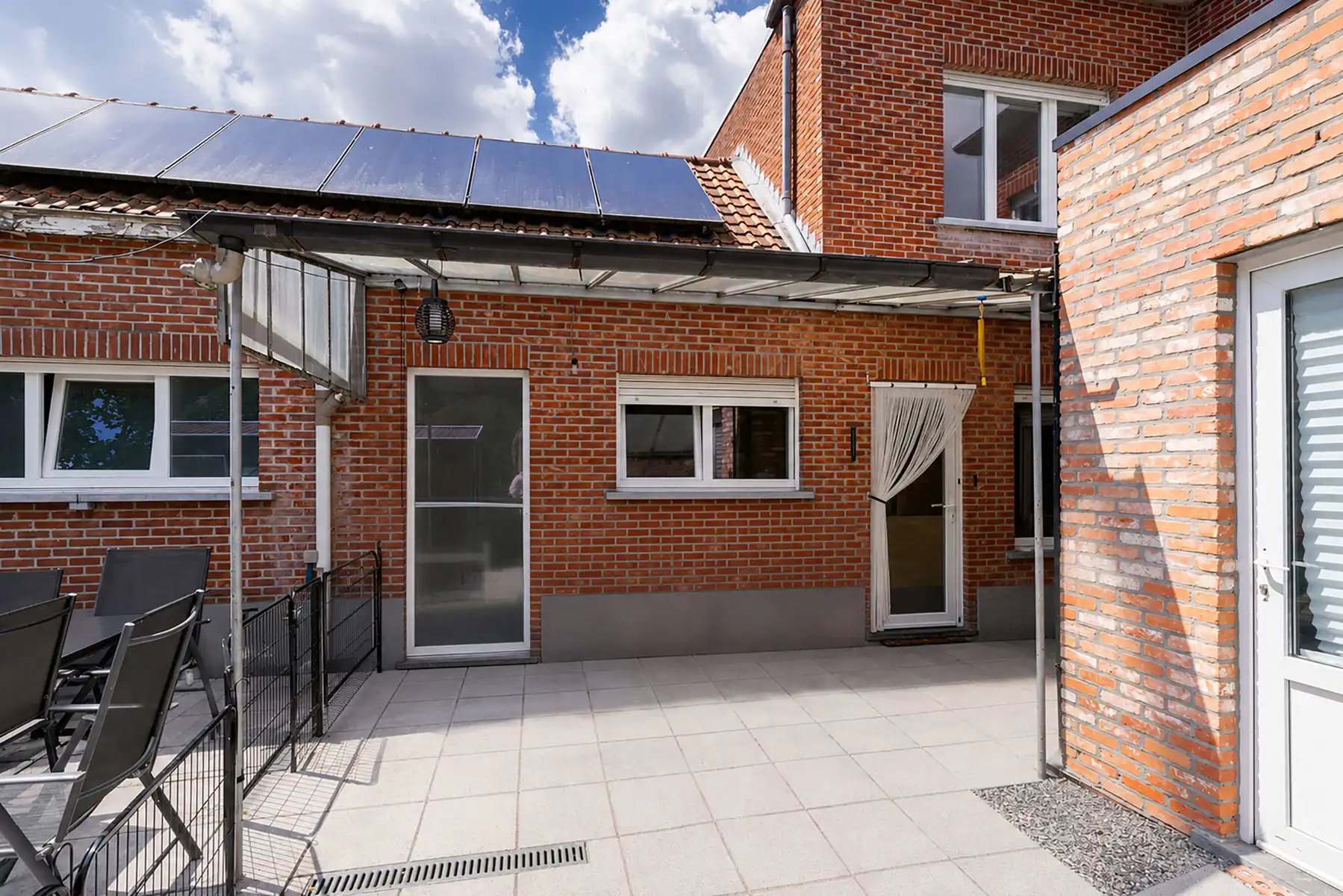 Woning met o.a. 3 slaapkamers in een doodlopende straat foto 20