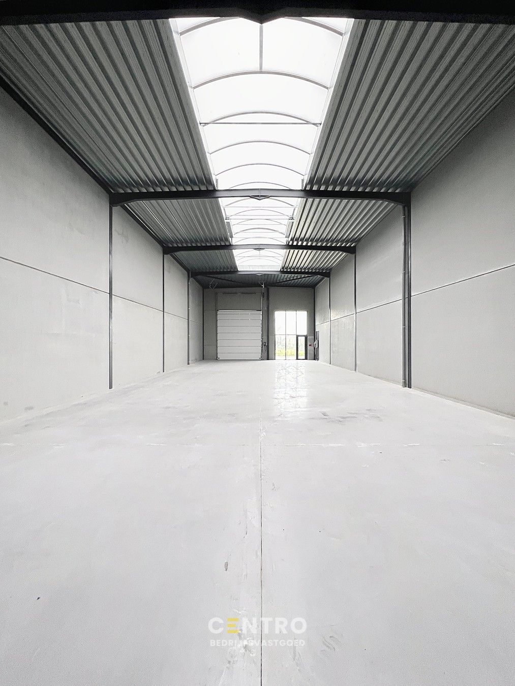 NB-magazijn van ± 275 m² incl. 3 parkeerplaatsen en moderne glaspartij in driehoek TIELT-DEINZE-WAREGEM ! foto 10