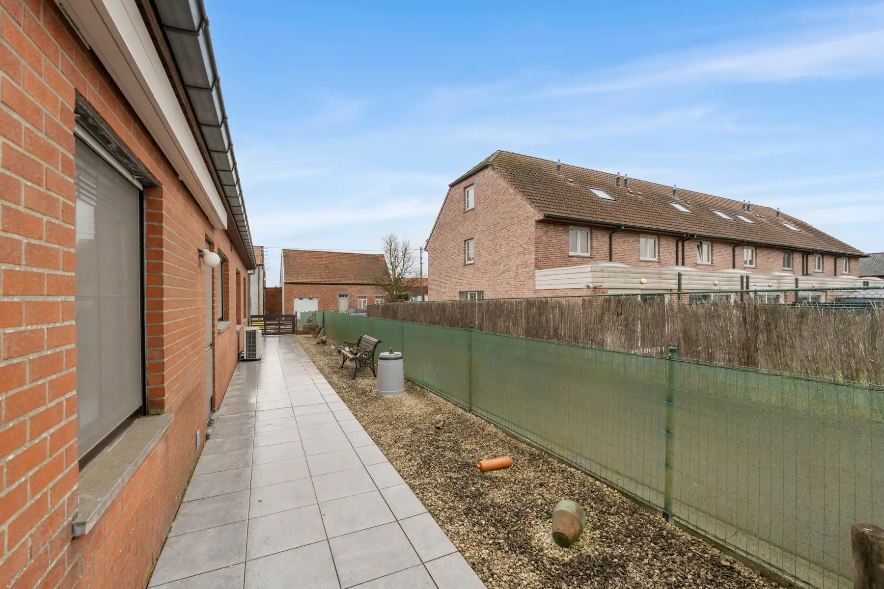 Alleenstaande woning op ruim perceel van 756 m² foto 17