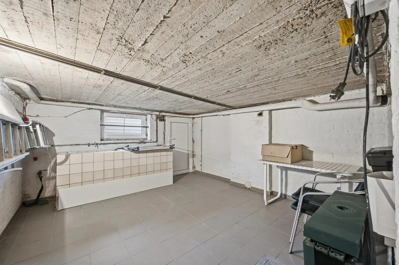 Licht te renoveren gezinswoning met tuin en 3 slaapkamers in Tienen foto 26