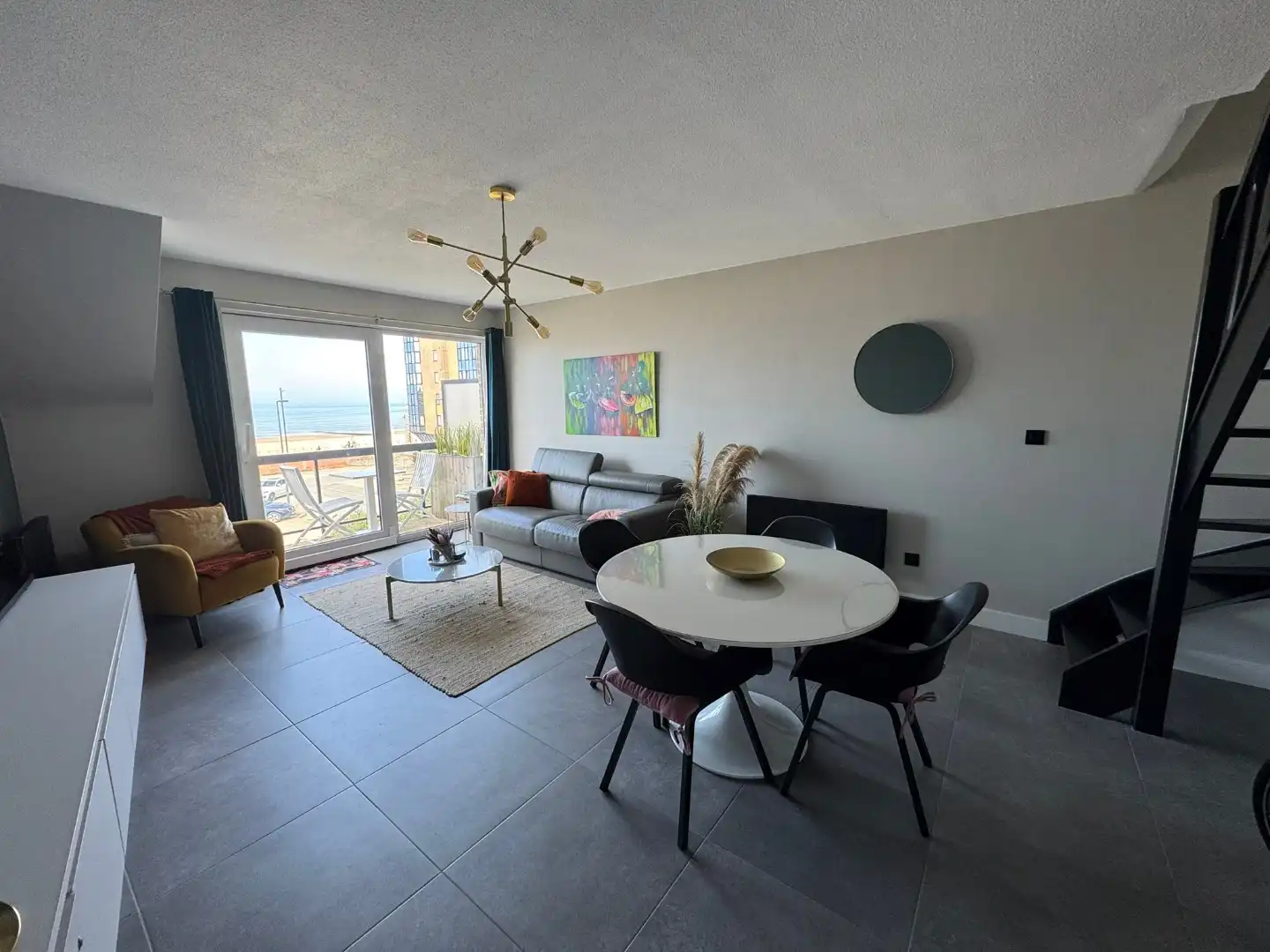 Luxe duplex appartement met terras en frontaal zeezicht foto 9