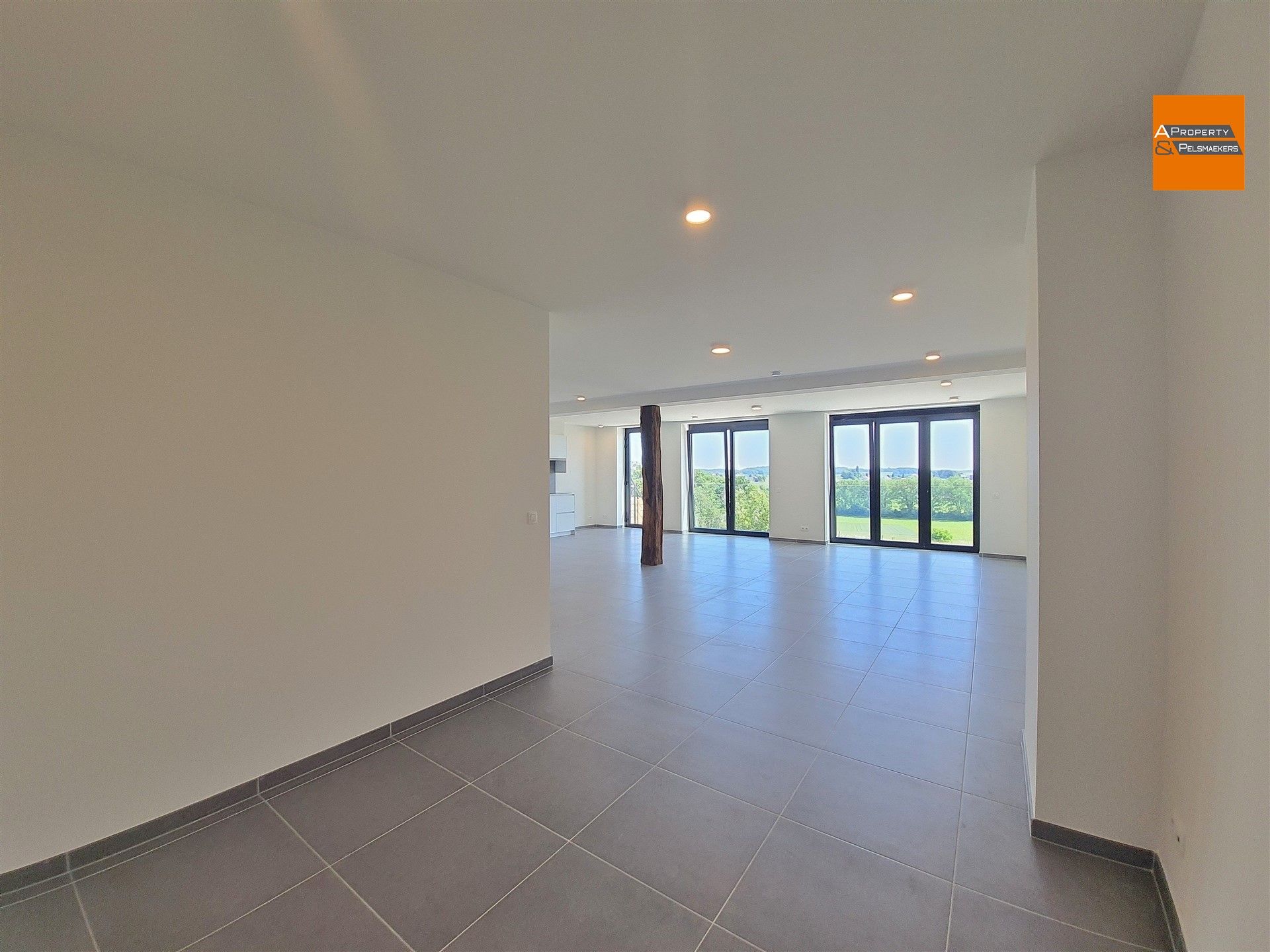 Nieuwbouw woning met 3 slaapkamers en tuin op toplocatie foto 10
