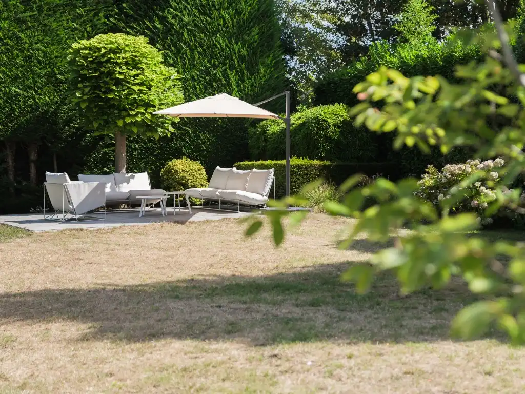 Karaktervolle en vrijstaande gezinswoning, gelegen op een gunstig perceel van ca. 930 m² foto 13