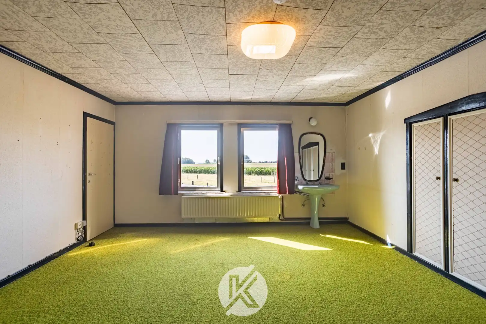 Robuuste woning met omliggende weides foto 13