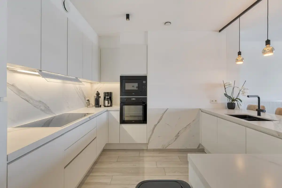 Ruim appartement met terras en zicht op jachthaven te koop foto 8