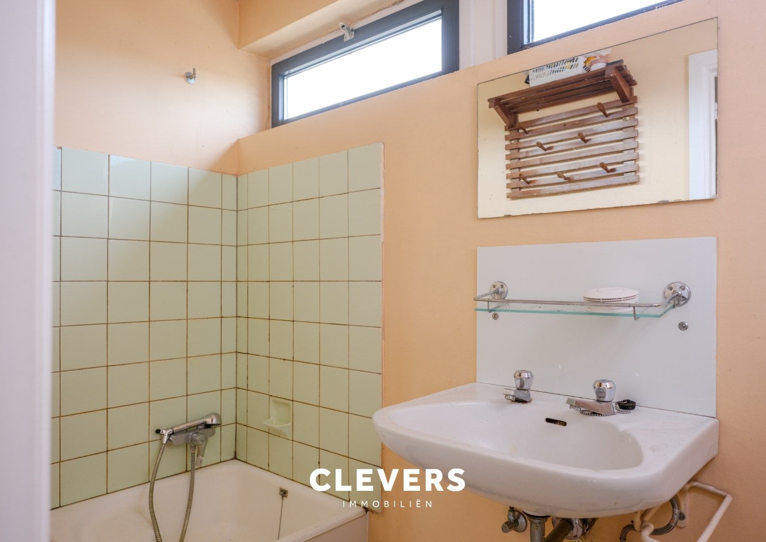 Te renoveren bel-etage-woning foto 19