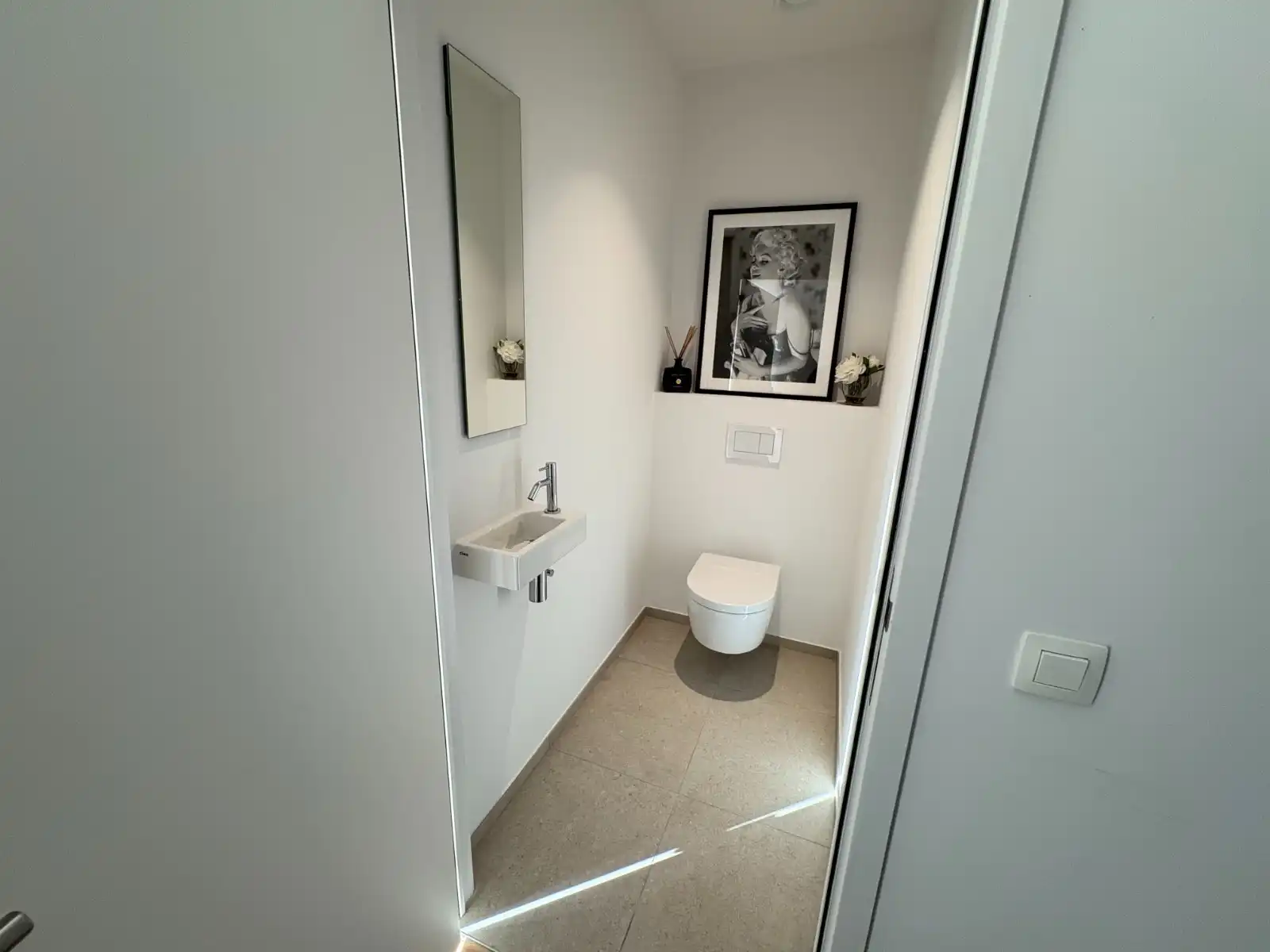 EXCLUSIEF EN LUXUEUS WONEN OP EEN BOOGSCHEUT VAN DE MARKT IN WAREGEM foto 14