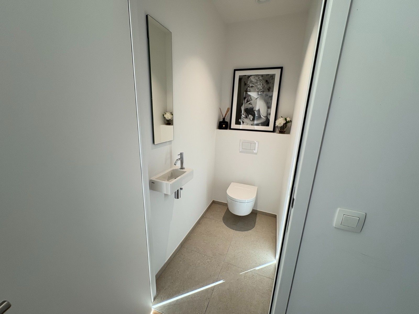 EXCLUSIEF EN LUXUEUS WONEN OP EEN BOOGSCHEUT VAN DE MARKT IN WAREGEM foto 14