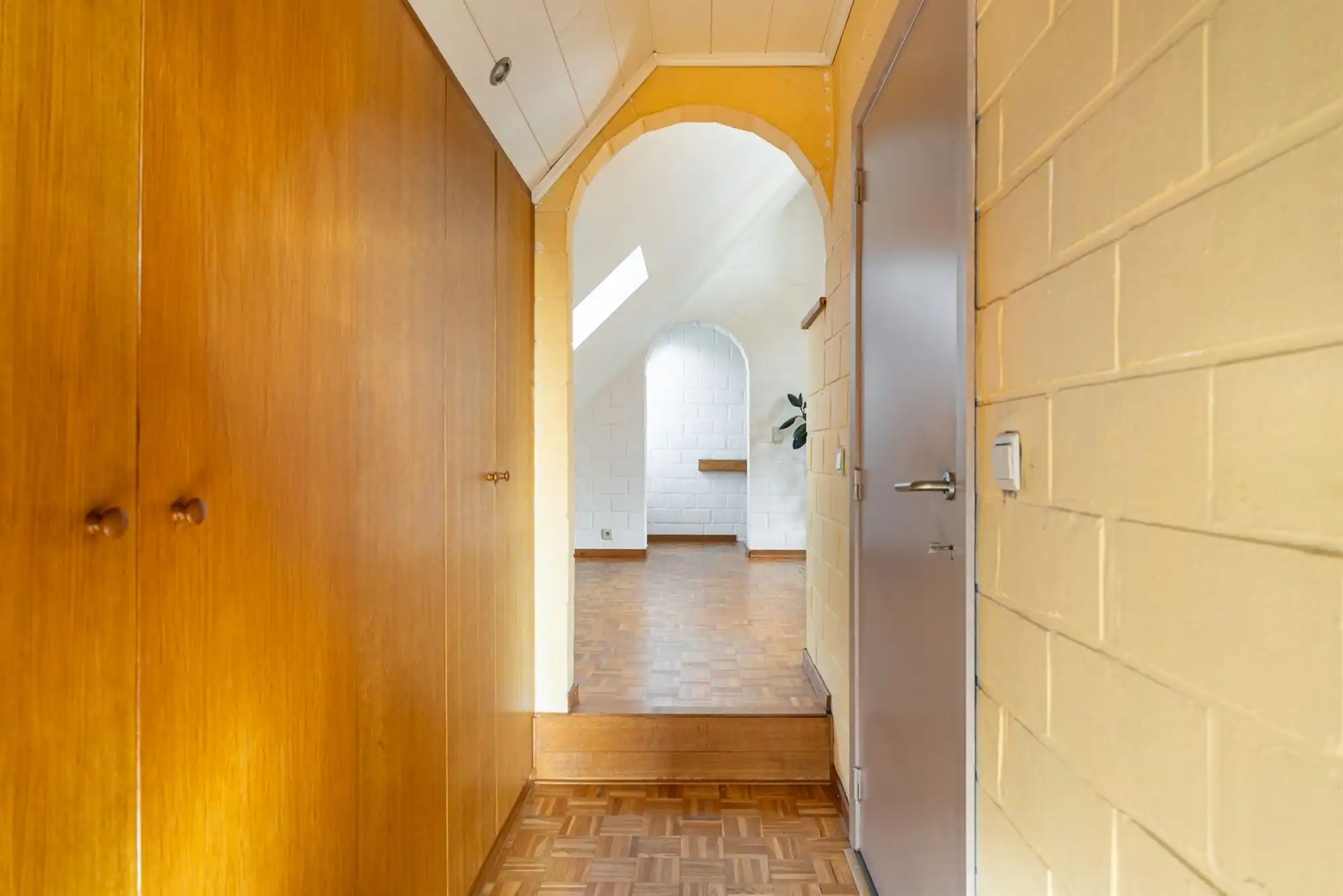 Instapklare open bebouwing met ruime tuin in een groene omgeving foto 17