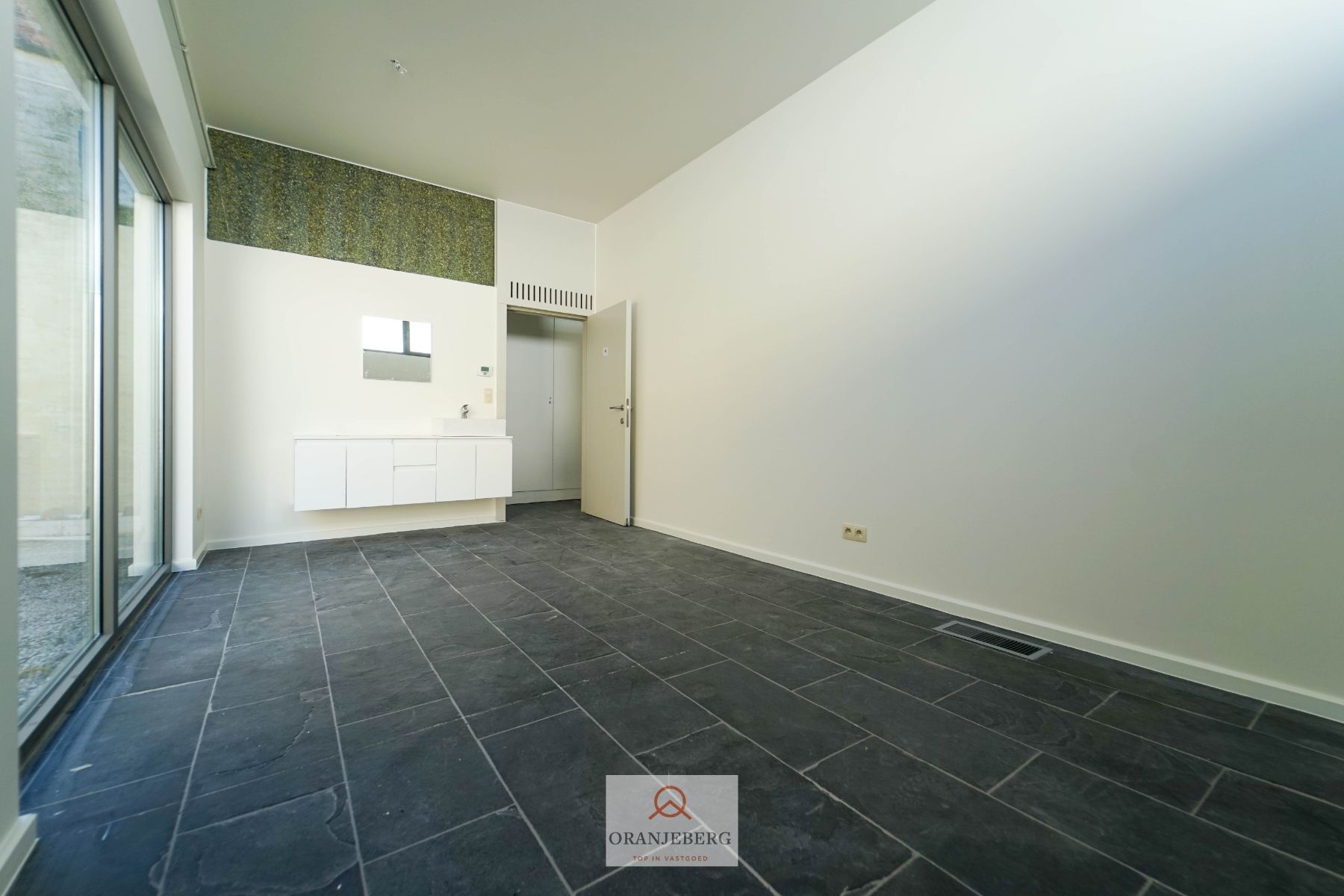 Handelspand met garage te huur nabij Gent-Sint-Pieters foto 15