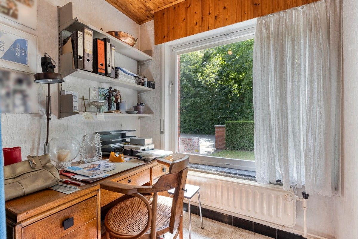 Residentieel gelegen vrijstaande gezinswoning te Sint-Denijs-Westrem. foto 7