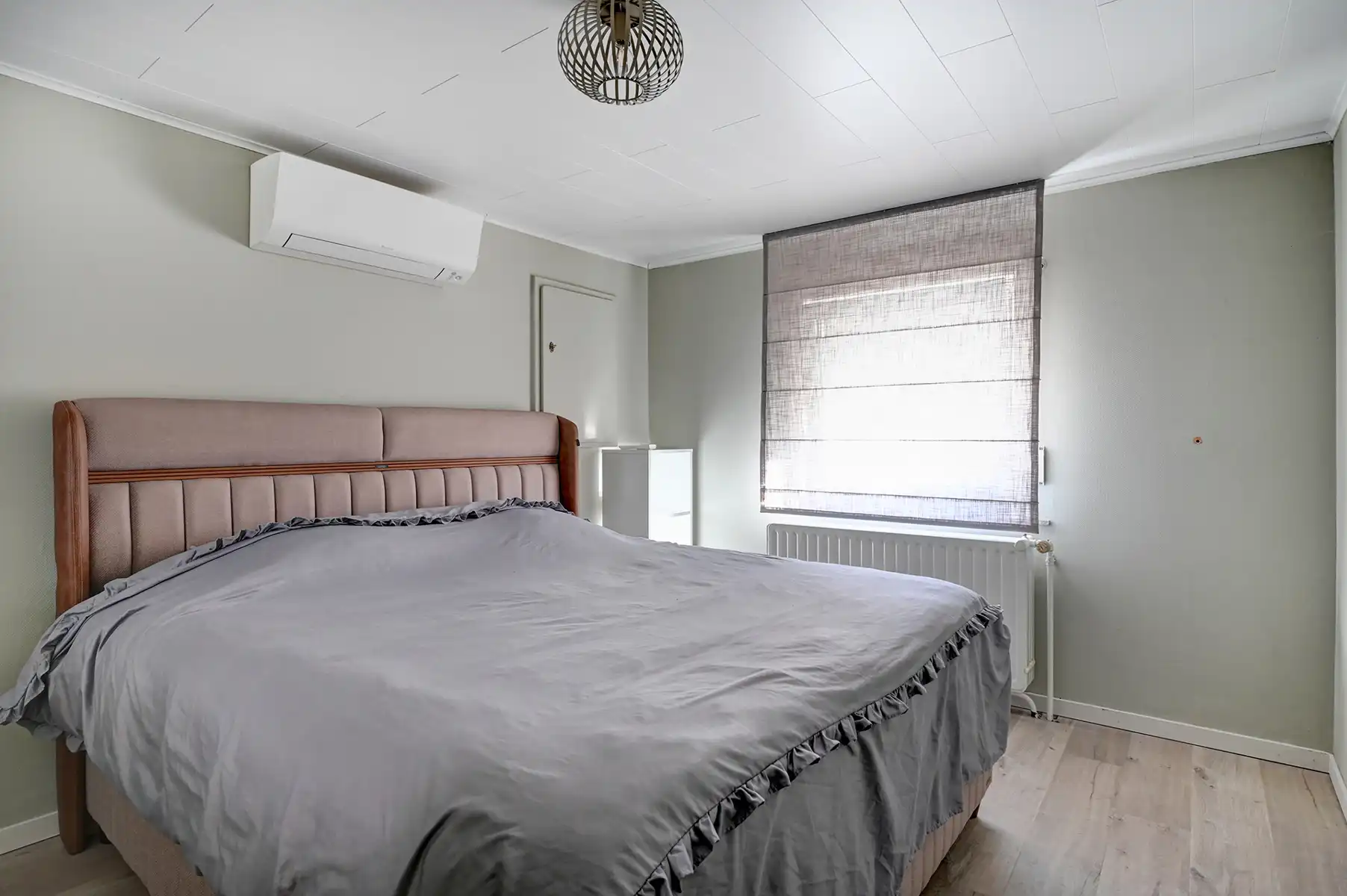 Karaktervolle en energiezuinige split-level woning op een perceel van 3a 96ca. foto 12