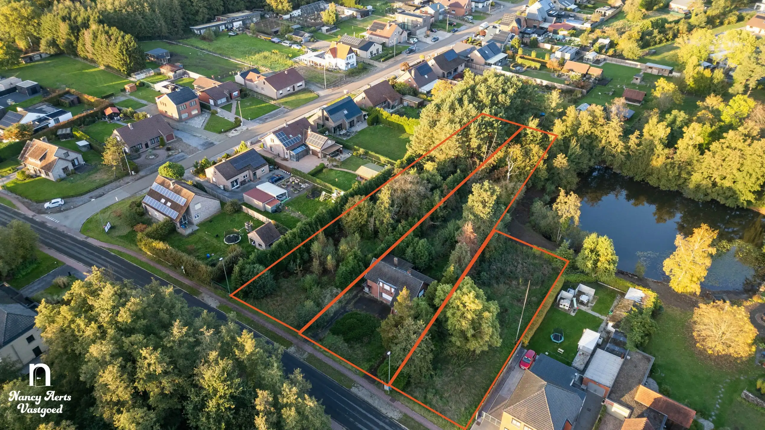 Renovatie- of nieuwbouwkans op ruim perceel van 1466 m² foto 6