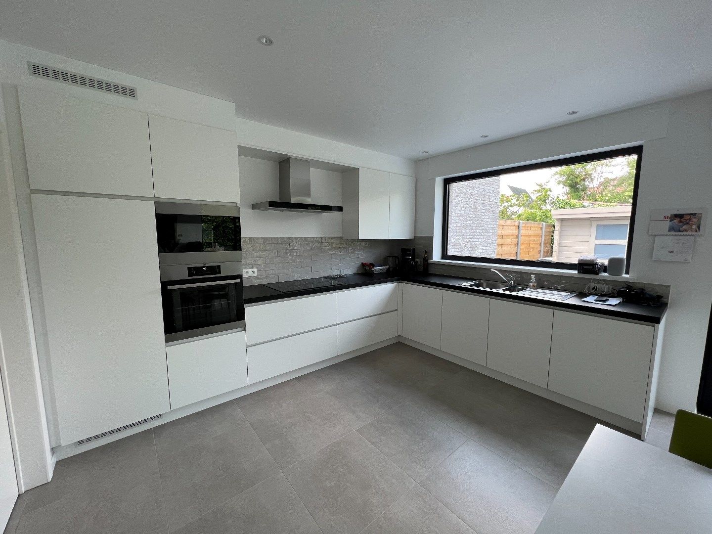 NIEUWBOUWWONING MET 3 SLAAPKAMERS EN TUIN IN IEPER foto 6
