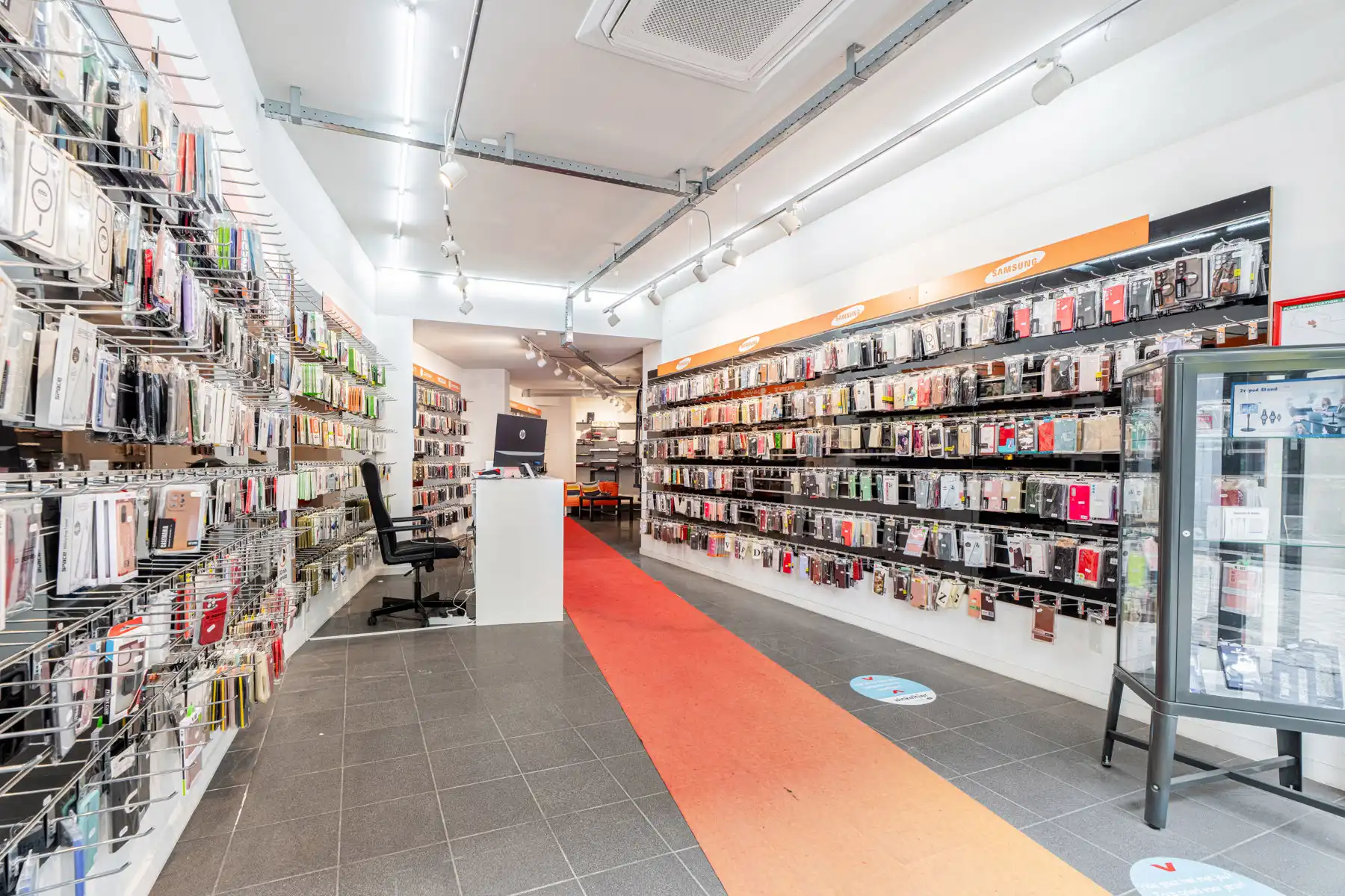 Veelzijdig handelshuis op toplocatie in het centrum van Halle foto 2