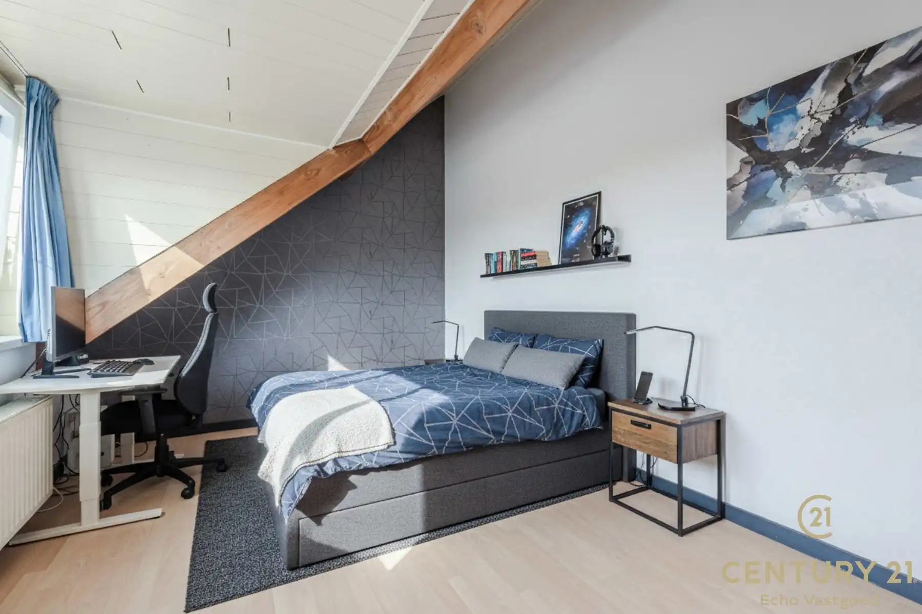 Ruime, gerenoveerde woning met 4 slpk en stadstuin foto 15