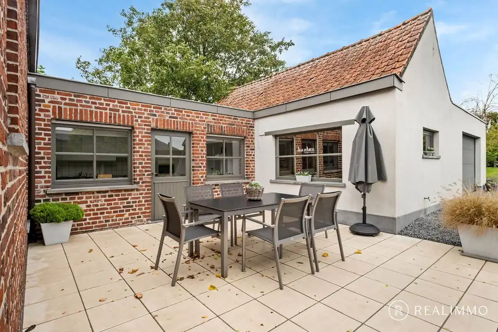 Leuke alleenstaande woning op 1410m² foto 3