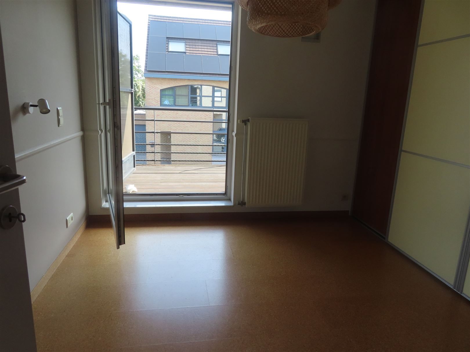 Recent 2 slaapkamerappartement met terras! foto 11