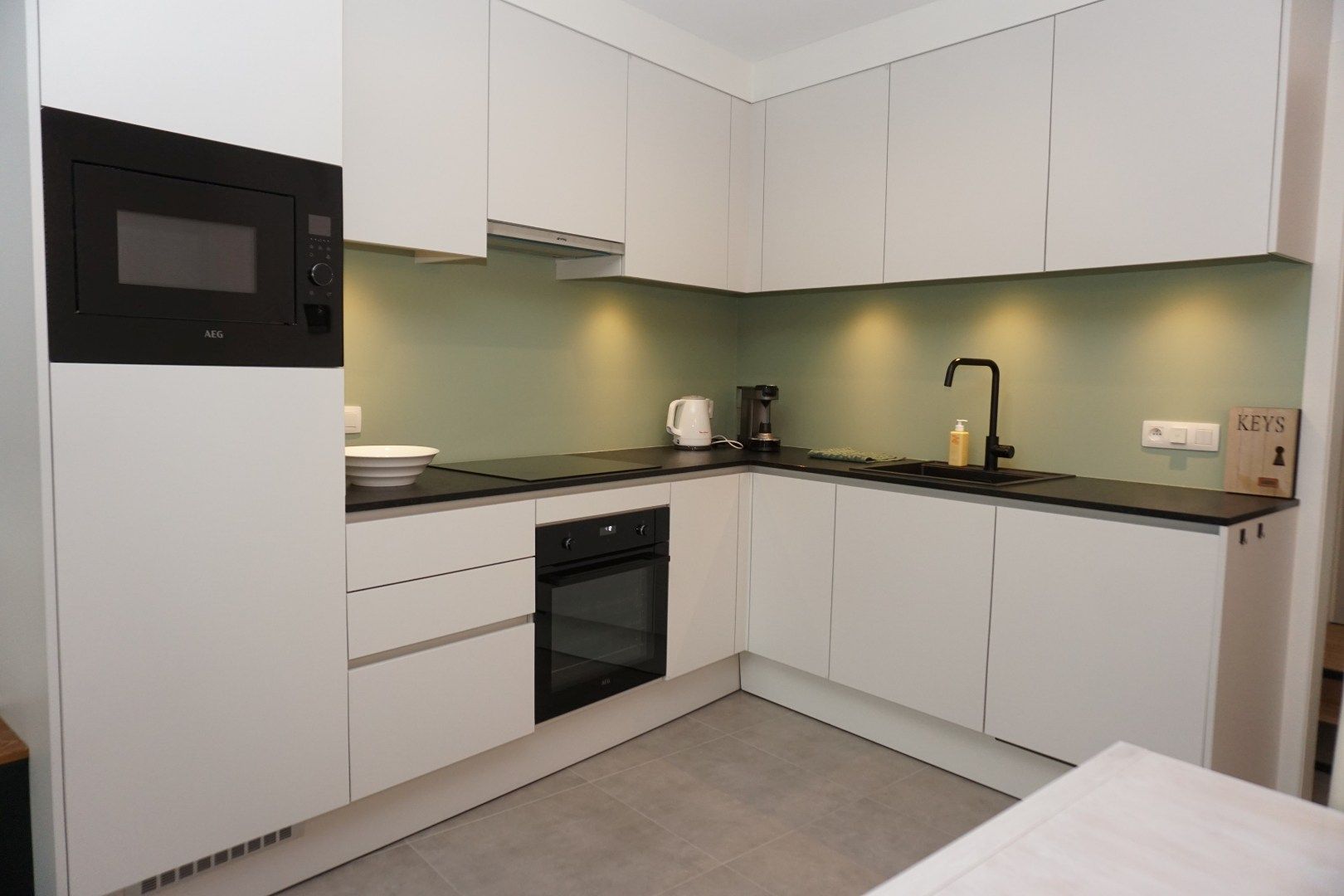 NIEUWBOUWAPPARTEMENT MET 2 SLAAPKAMERS EN AUTOSTAANPLAATS NABIJ PETIT PARIS foto 7