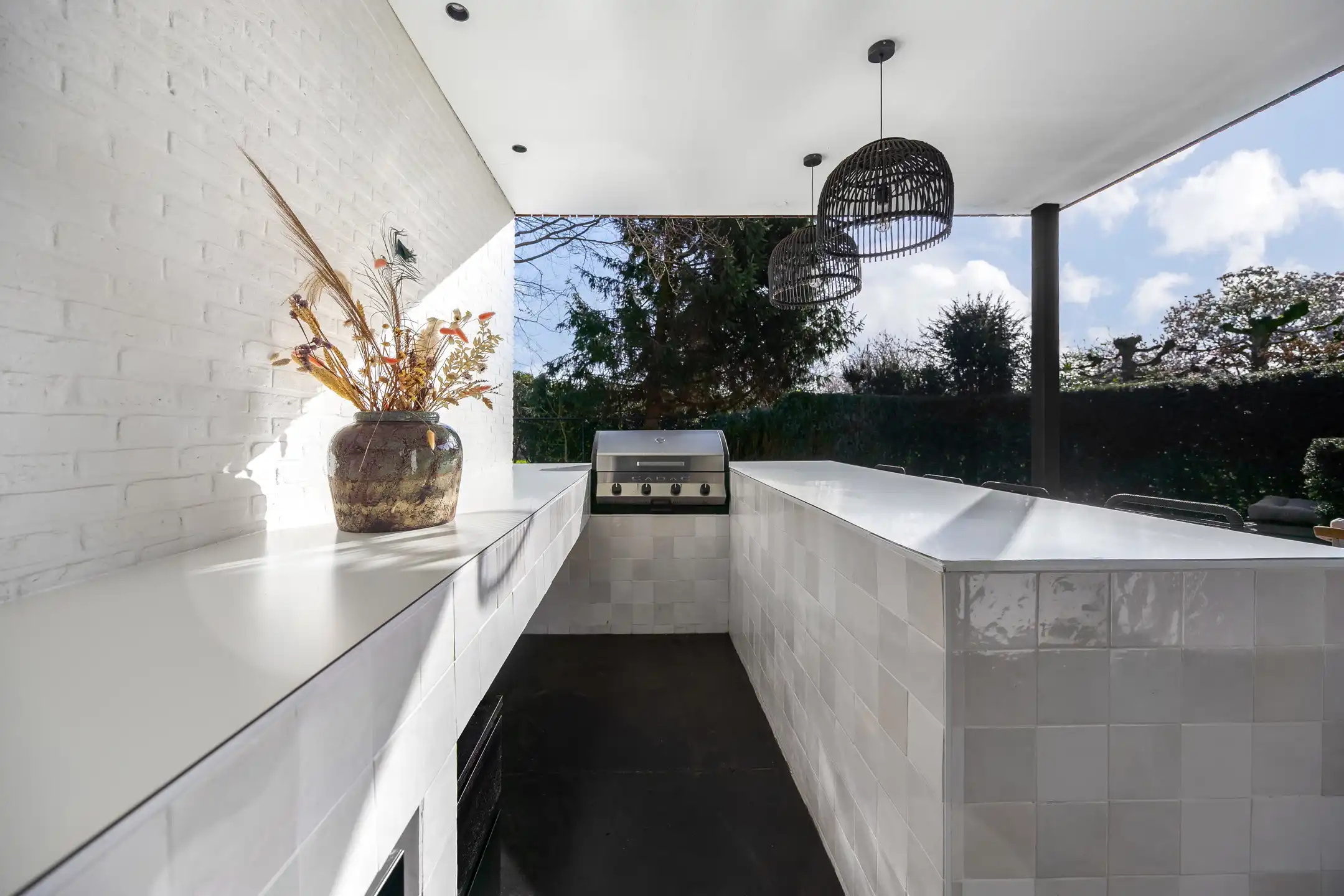 Een designparel in het groen met prachtige buiten bar foto 21