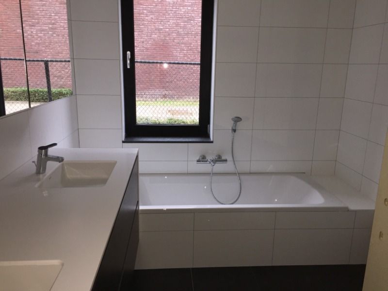 Recent, instapklaar 2-slpk appartement met terras/tuin en 2 parkeerplaatsen foto 6