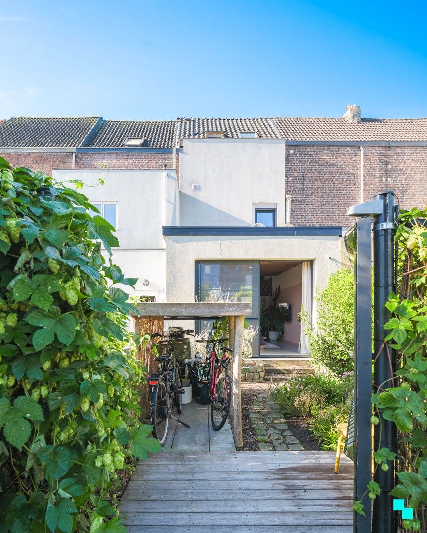 Gerenoveerde woning met stadstuin nabij het Rabot foto 31