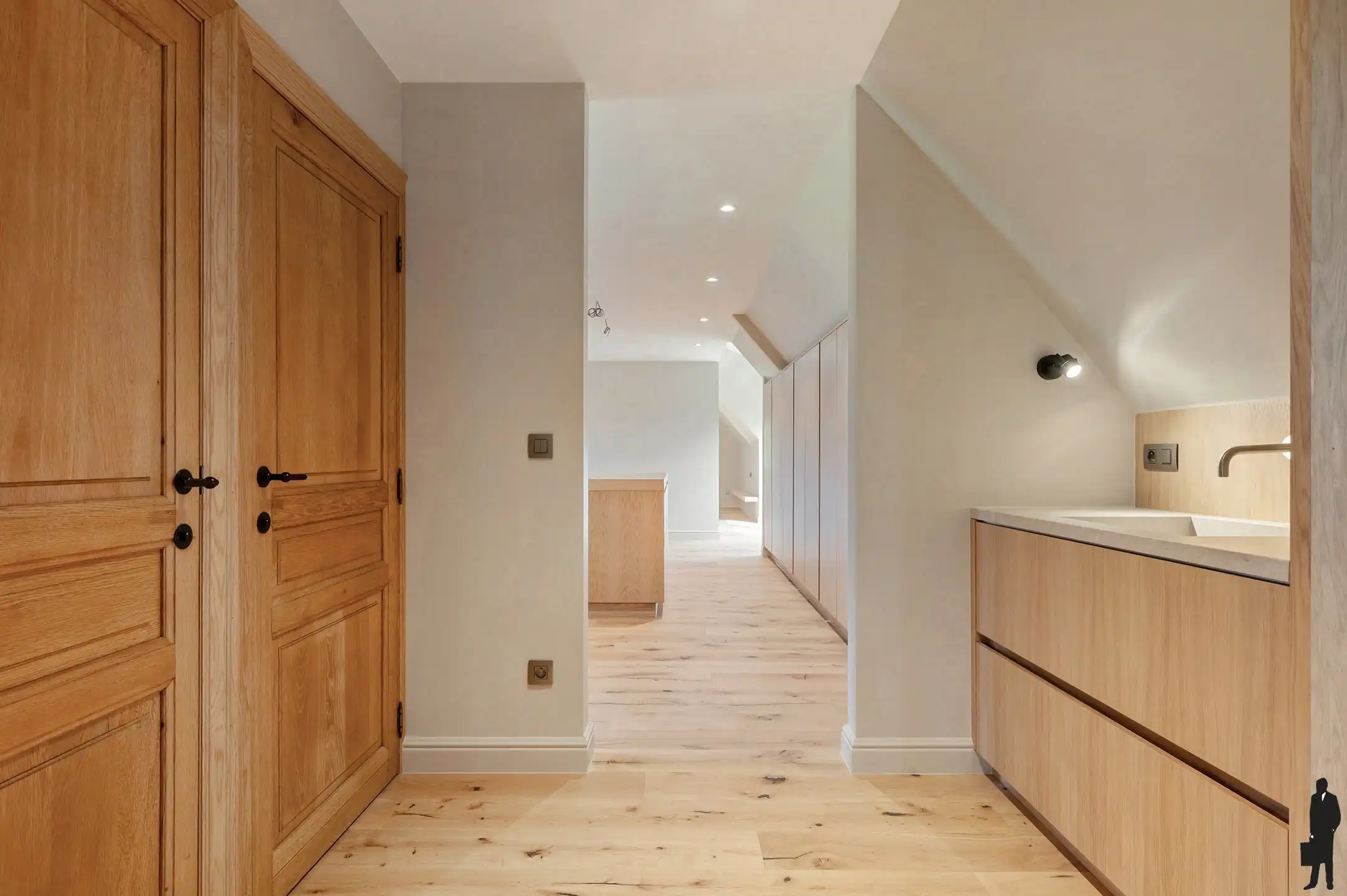 Hoogwaardig, gerenoveerde villa op een perceel van 3.552m² foto 19